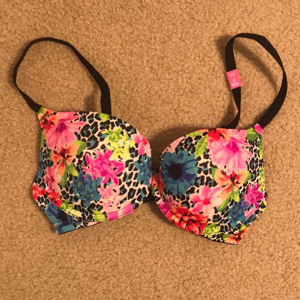 New with tags VS bra